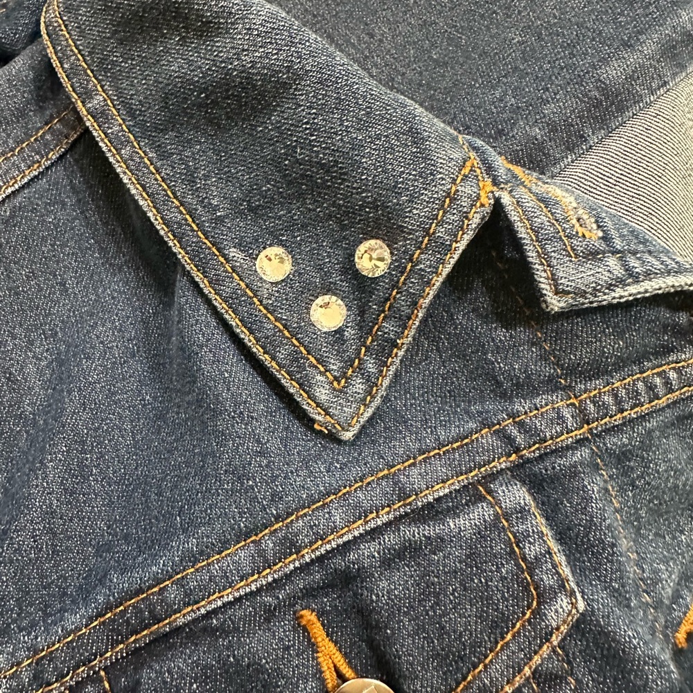 Disney - One of a Kind, Unique -
Item Name: (Tinkerbell) Fairy Jacket - Denim - Picture 6 of 15